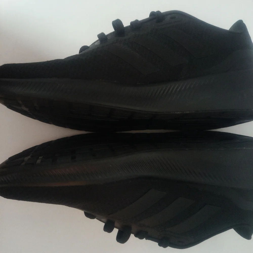 Adidas Run Falcon 3.0 / Size 8 Men